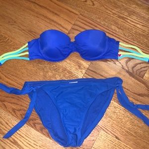 Victorias Secret Bikini Top size 32B w/ Old Navy bottoms size Small